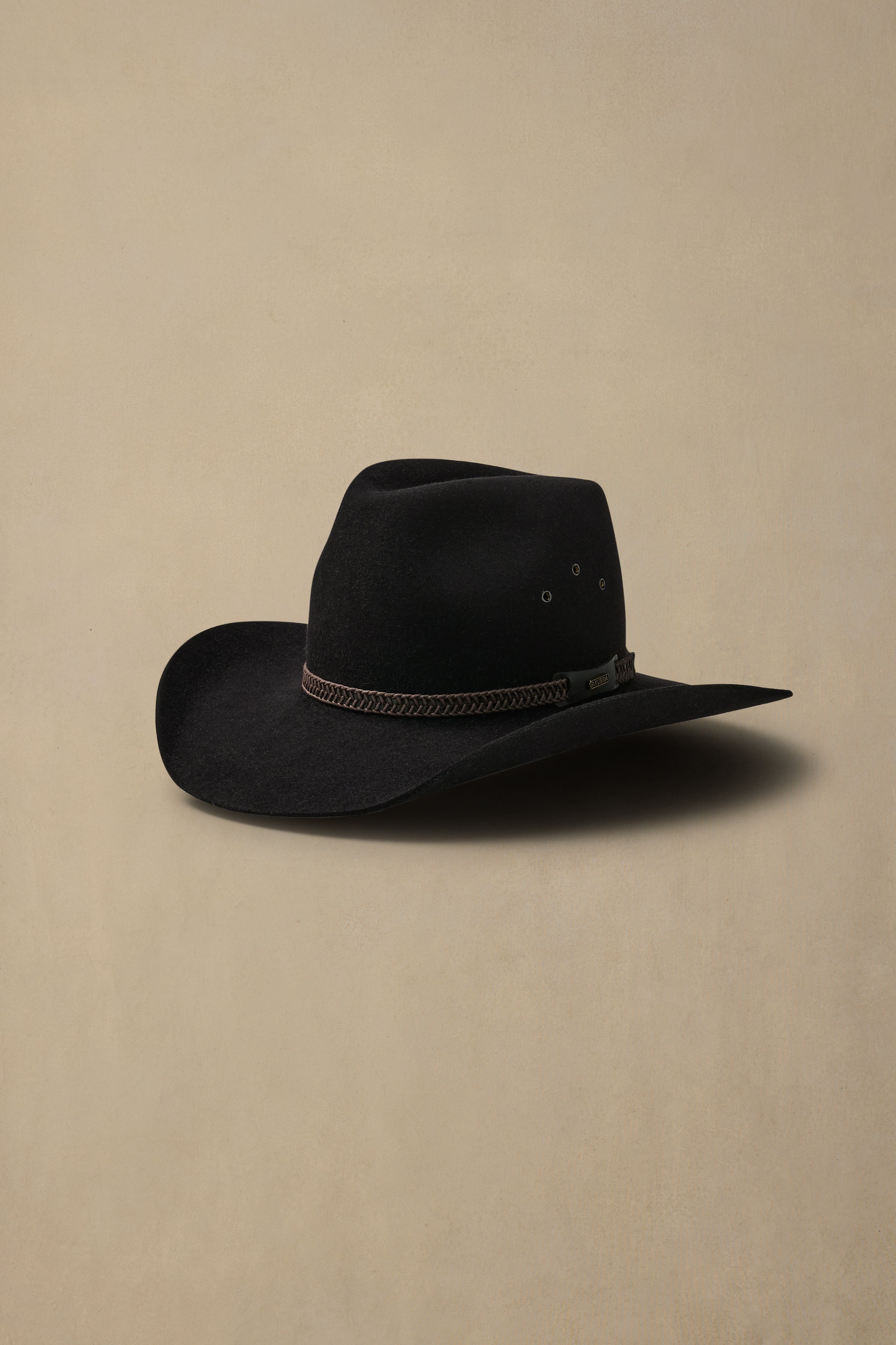 Golden Spur Black