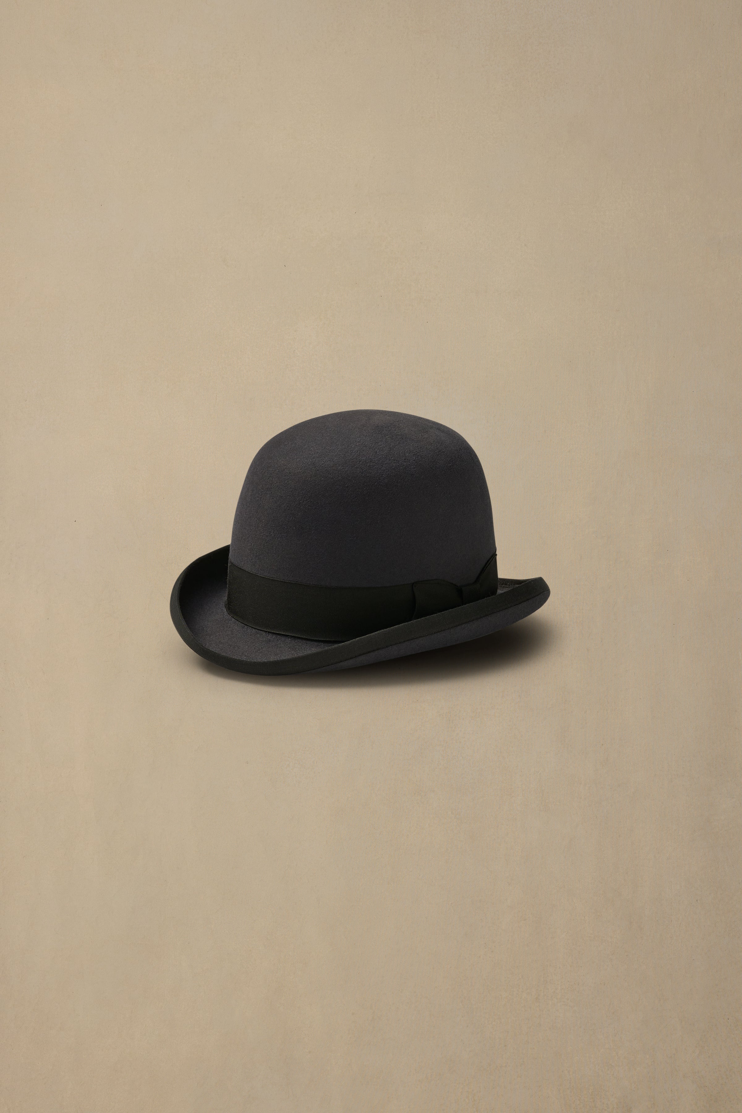 Homburg Carbon Grey