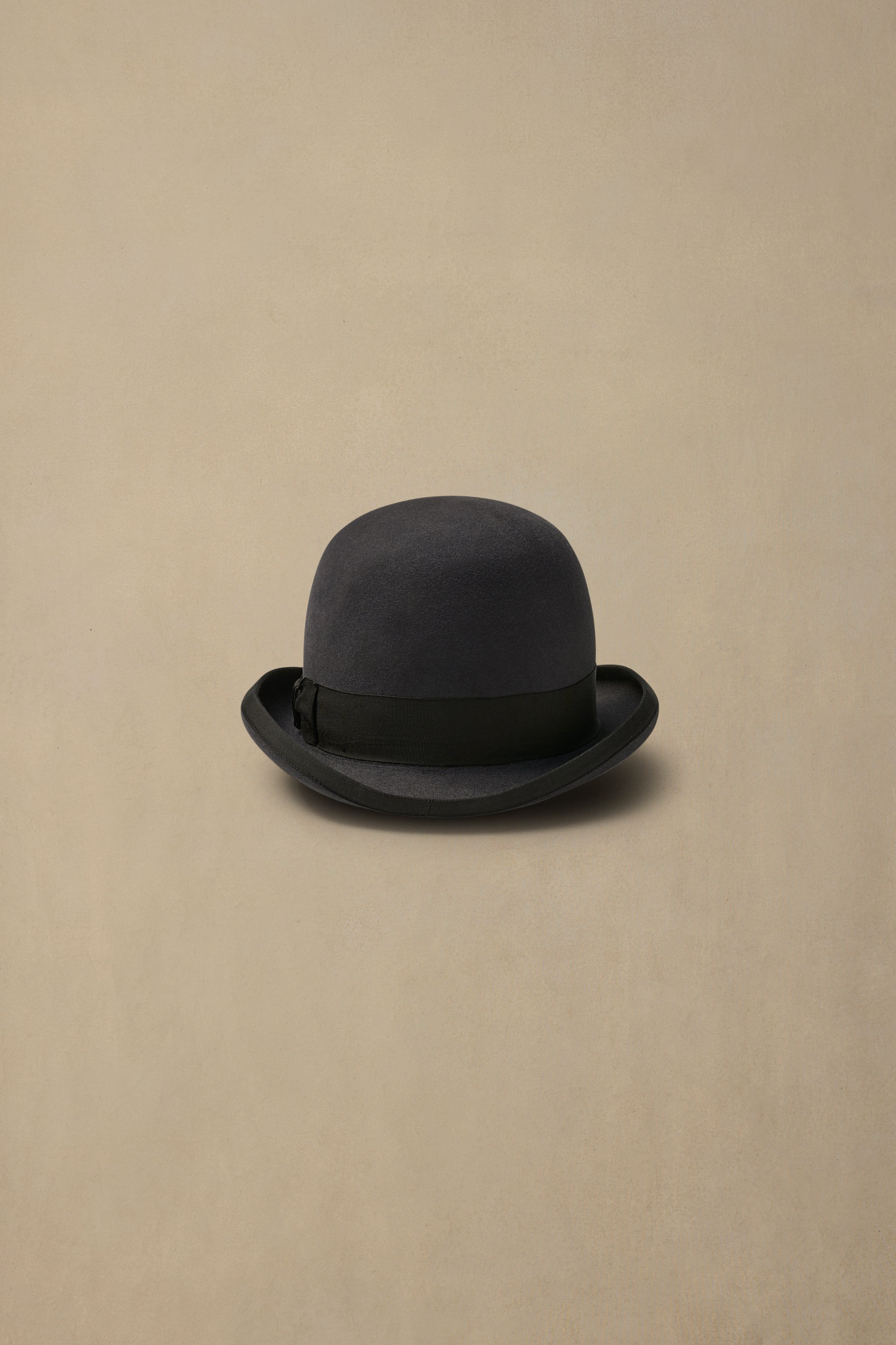 Homburg Carbon Grey
