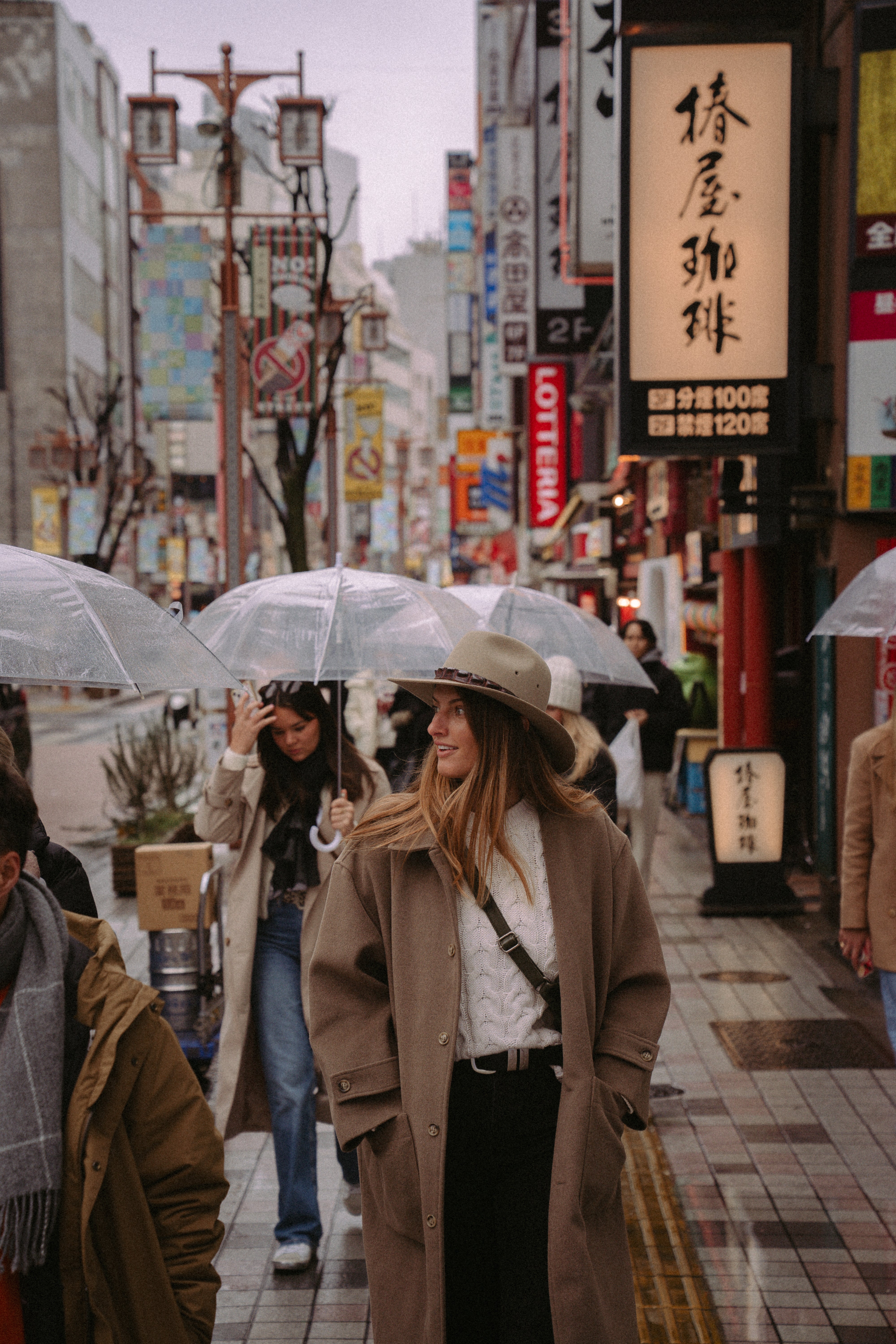 Denya Dean wears the Coolabah in Tokyo