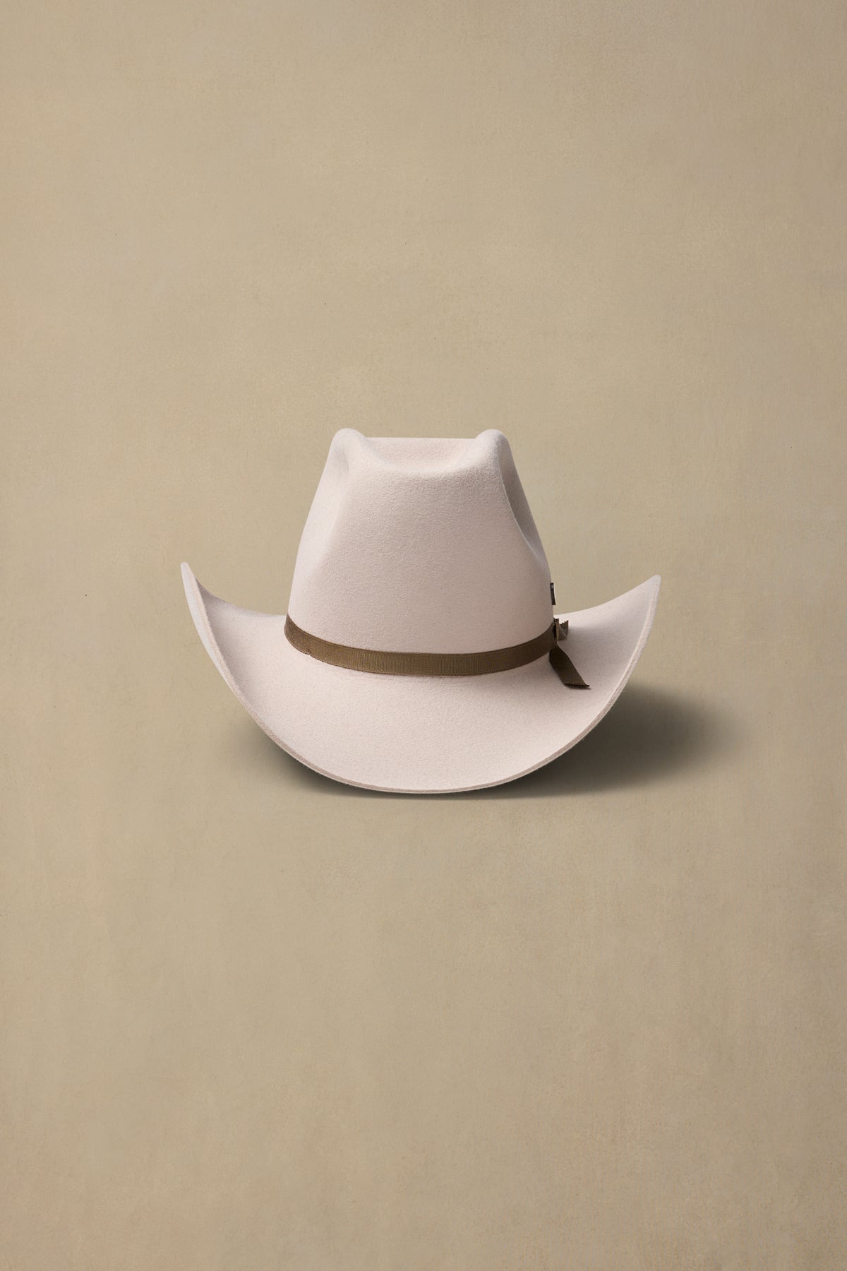 Bobby Light Sand
