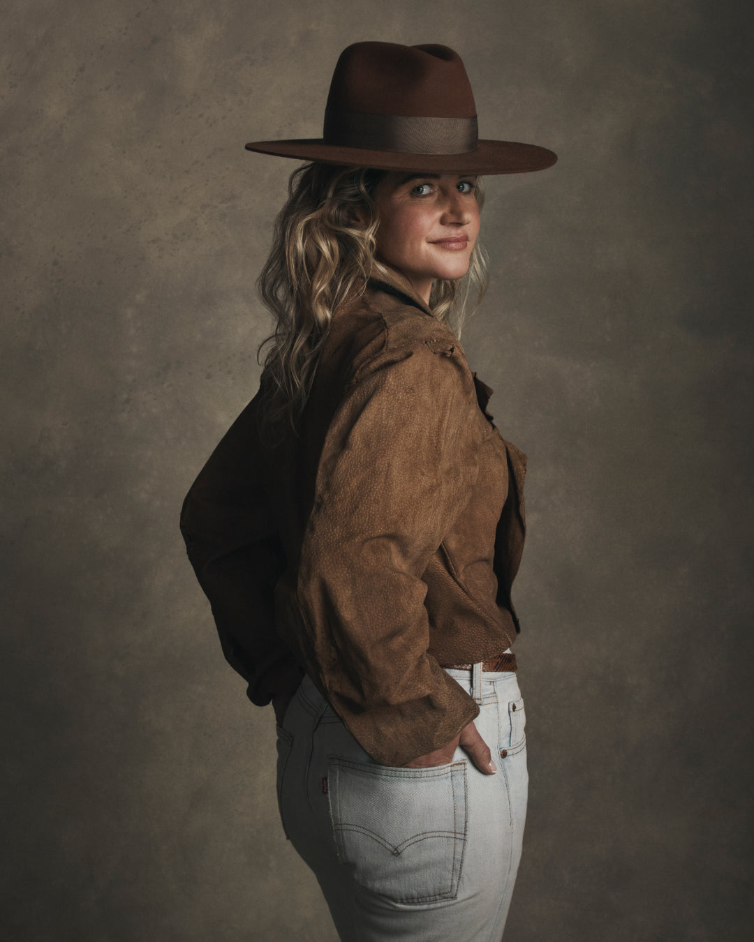 Michelle Payne wearing the Akubra Ranger in Coffee